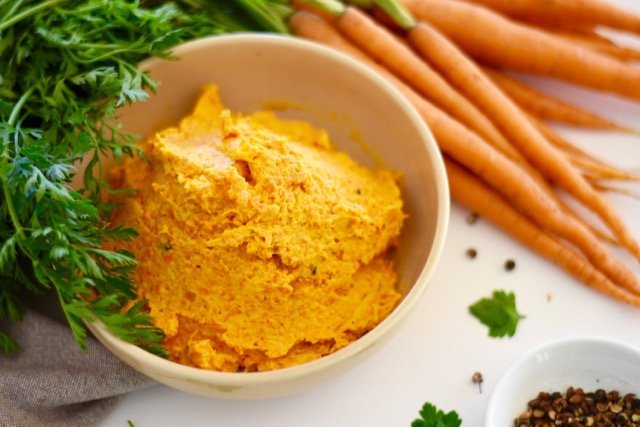 Featured image for “Roasted carrot hummus dip”