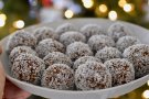 Christmas Cranberry and Cacao Balls
