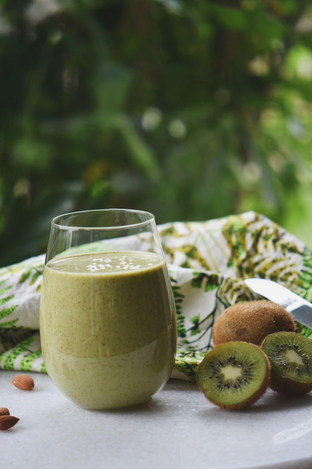 Featured image for “Happy Hormones Kiwi Smoothie”